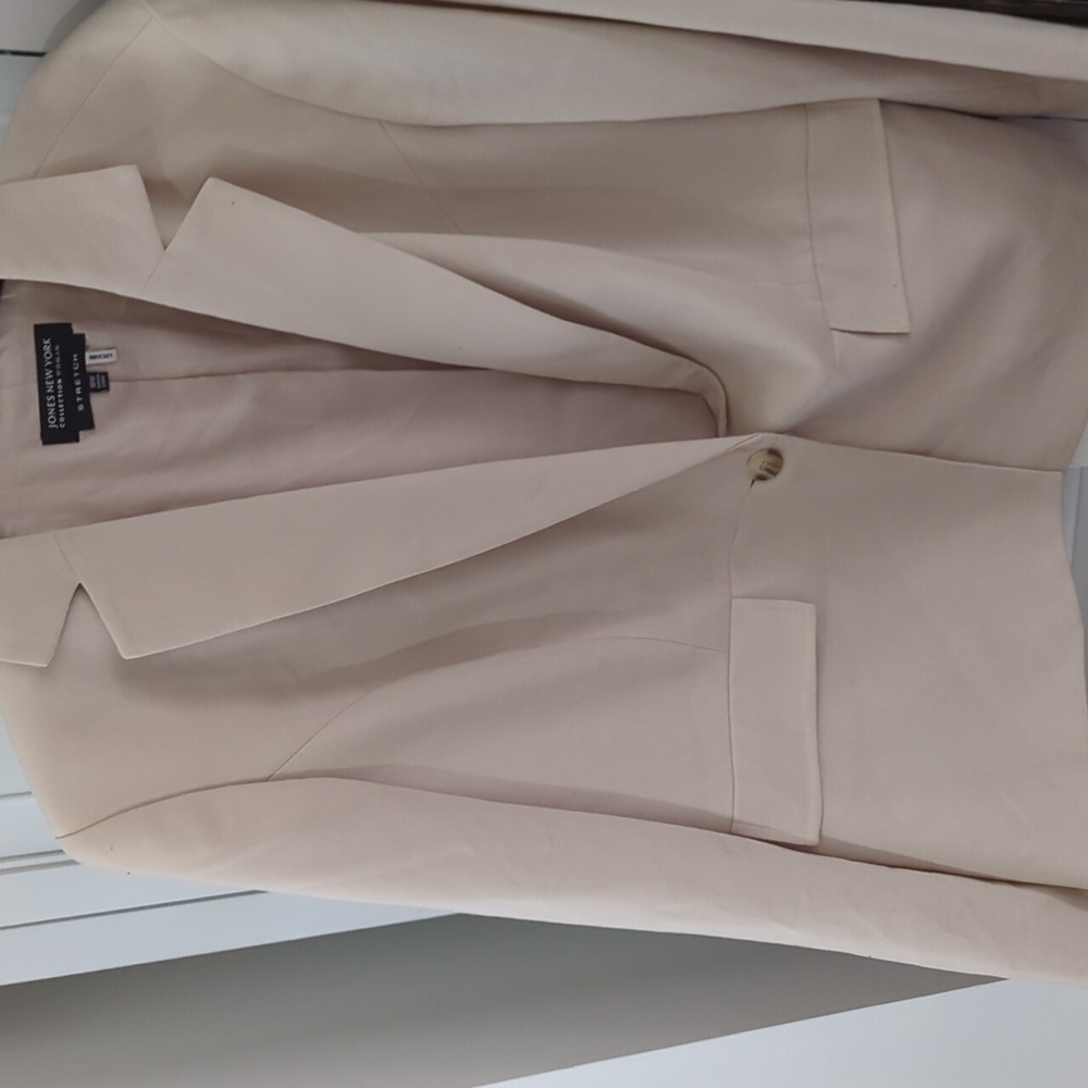 Jones New York Ivory Blazer